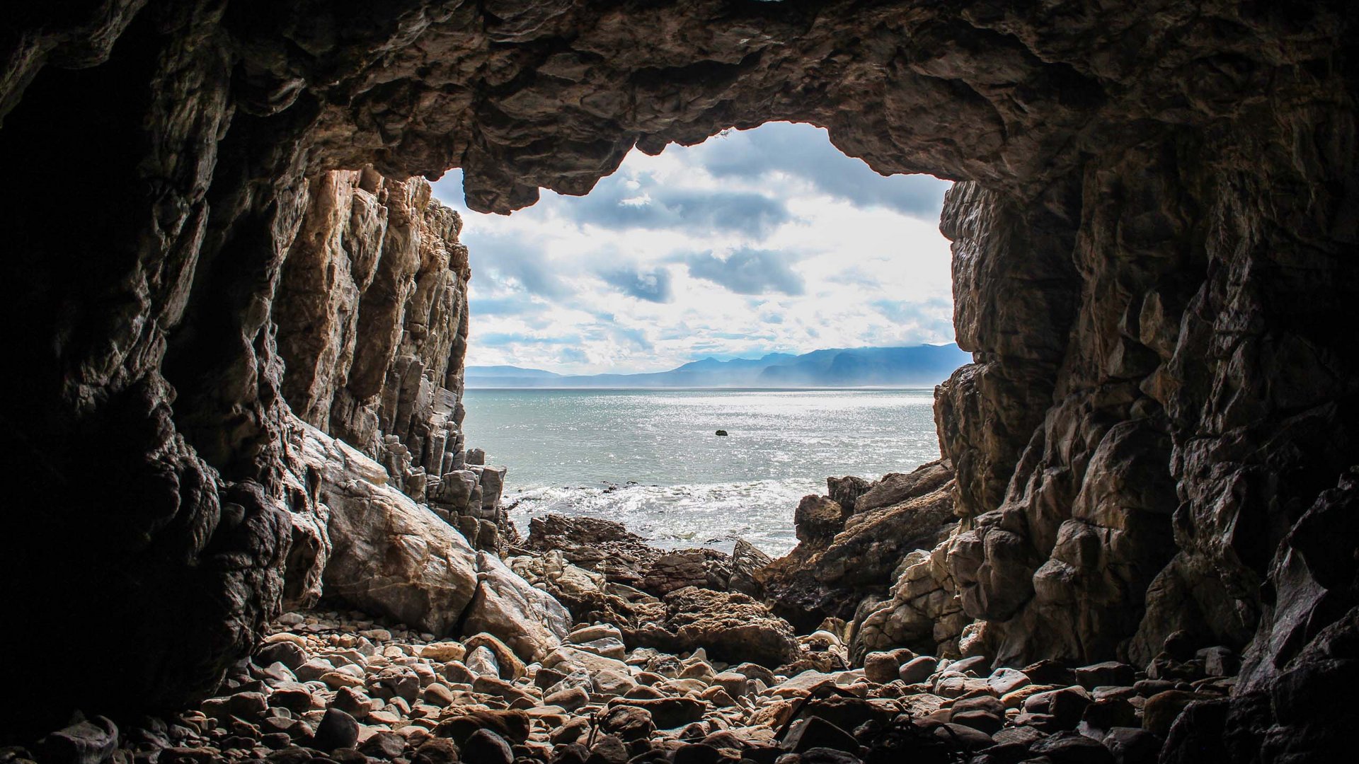 Boat trips in Palinuro and environs Boat trips in Palinuro and environs